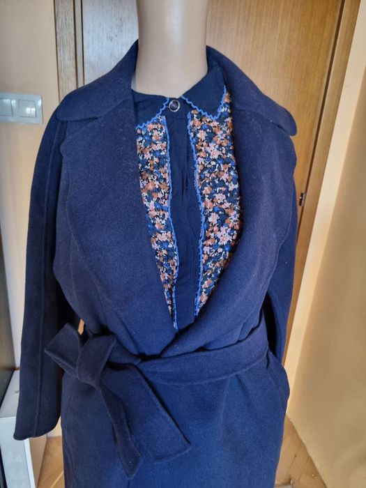 Разкошна риза с флорален десен NÜMPH