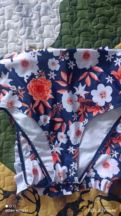 Женский купальник европейского производства.