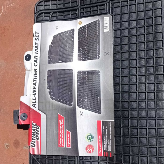 Гумени стелки за автомобил нови универсални