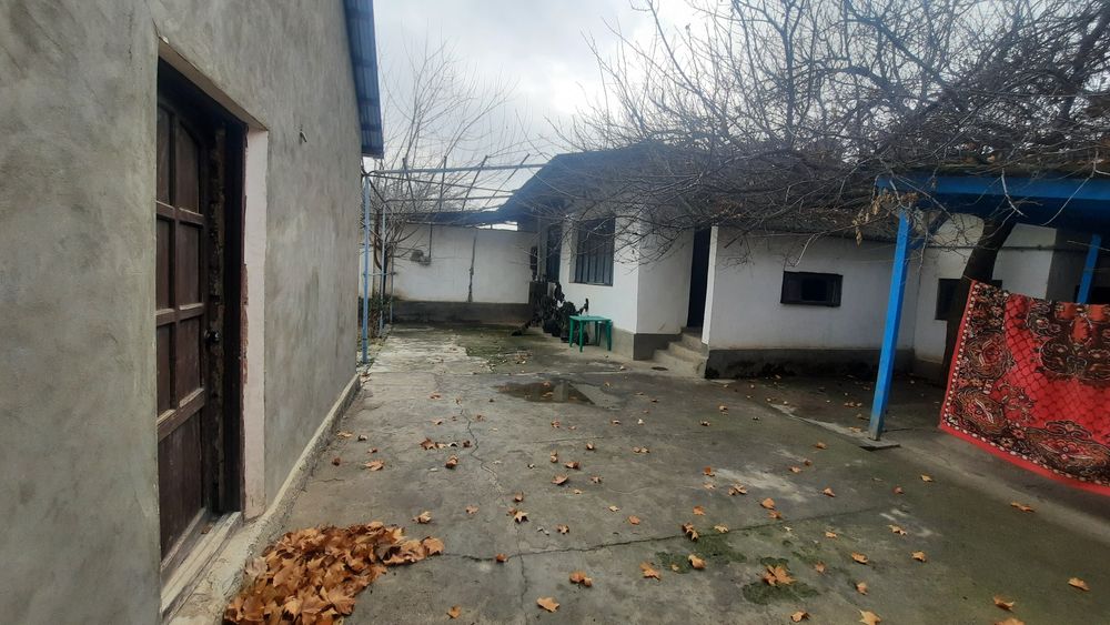 Uy sotiladi 4 sotih Qibrayda