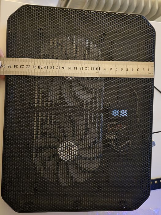 Стойка за лаптоп с 2 вентилатора и LED