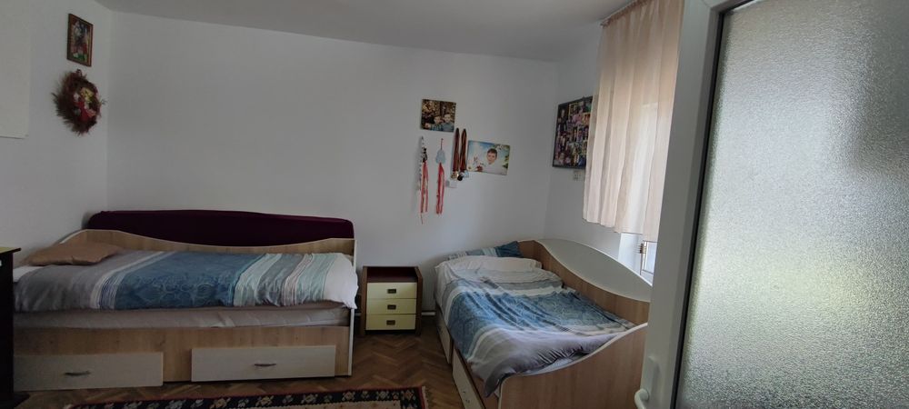 Casa de vânzare 784m2 str Horia