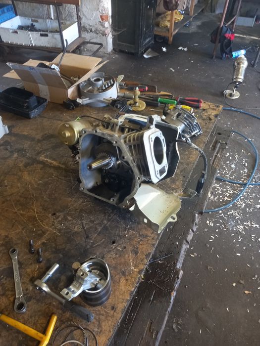 reparatii/ ( generatoare )(drujbe) (atv uri) motocositoare d