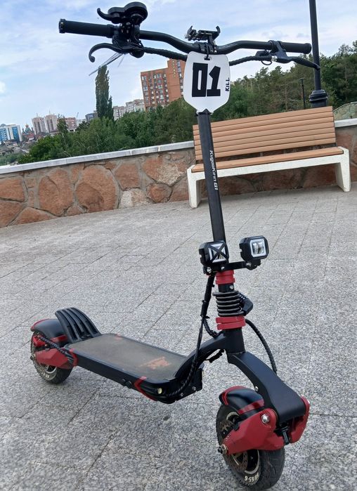 Продам kuggo g1 .