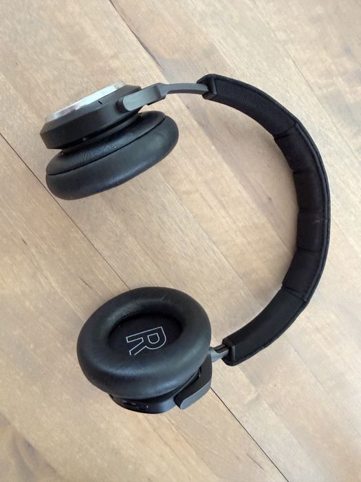 Casti band and olufsen h9i