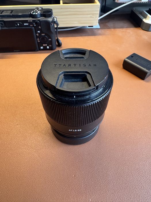 Sony A6400 + два обектива