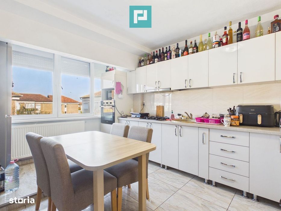 Apartament 4 camere, spațios pentru familie