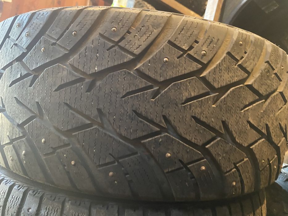 На 17 225/45  4 шт в идеале