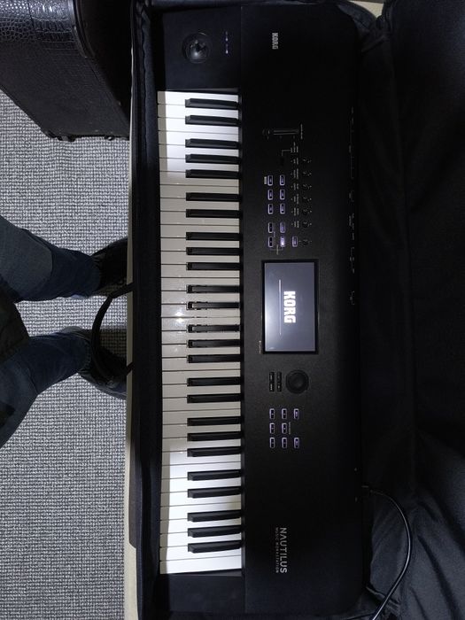 Korg nautilus 61 keys