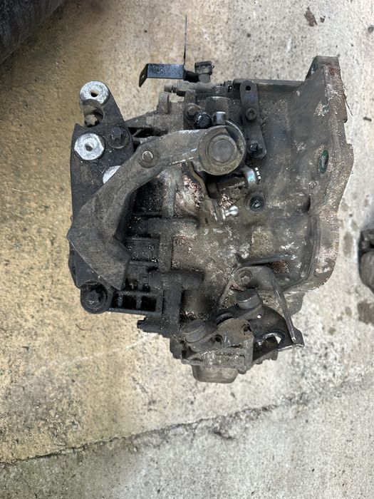 Ръчна скоростна кутия М32 Опел Зафира Б / Астра Х / Вектра Ц