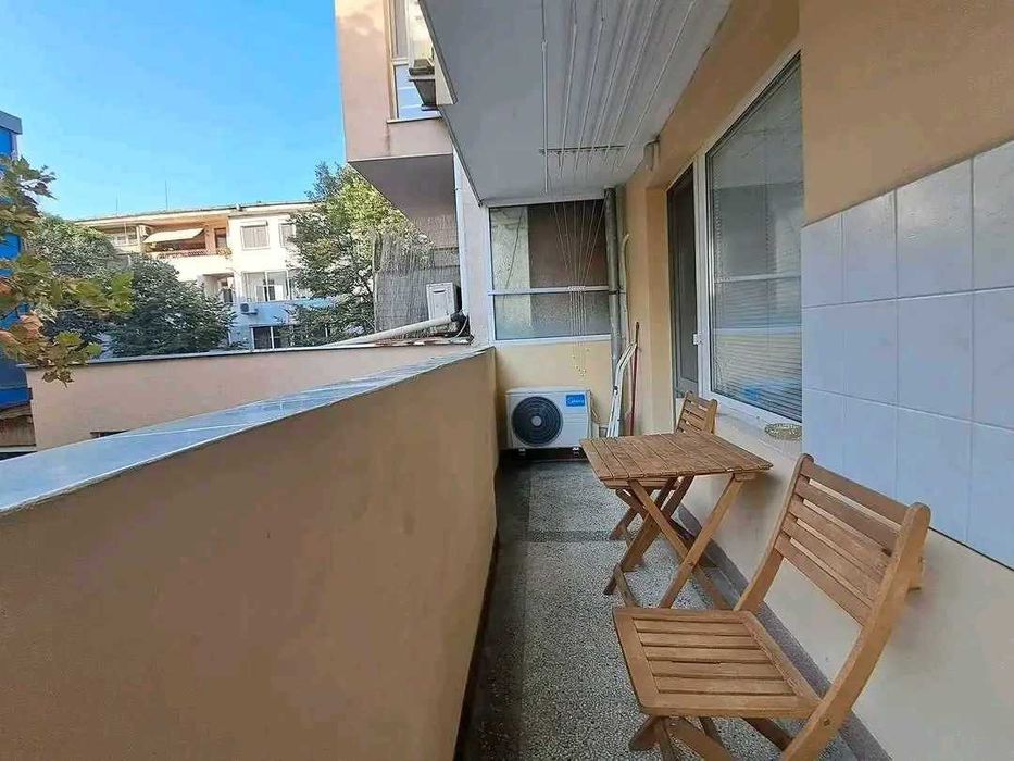 Дава се под наем Двустаен апартамент в Бургас, Лазур - 65 кв.м за 402.9 € - Снимка #5