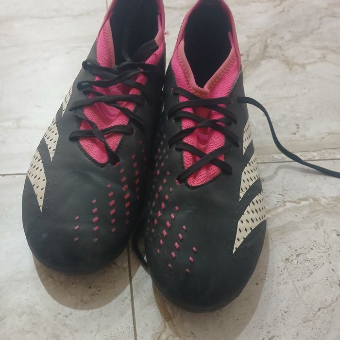 Адидас предатор бутсы 37 размер чуть маломерит