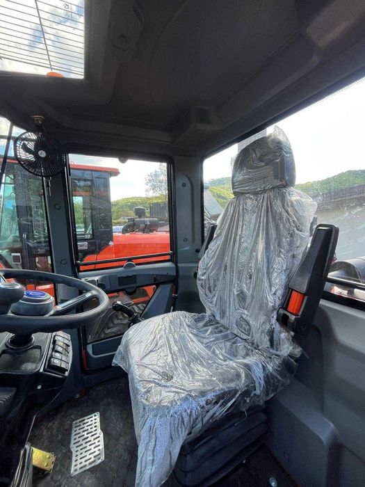 Vola 4x4 încărcător frontal MACAO XK150F