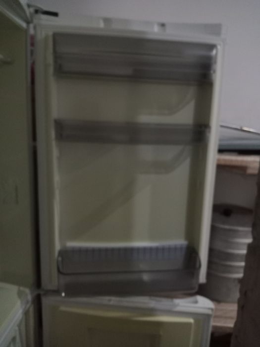 Продам холодильник ariston