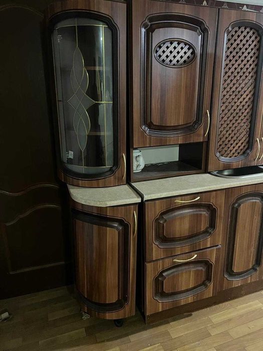 Продаю кухонную гарнитуру