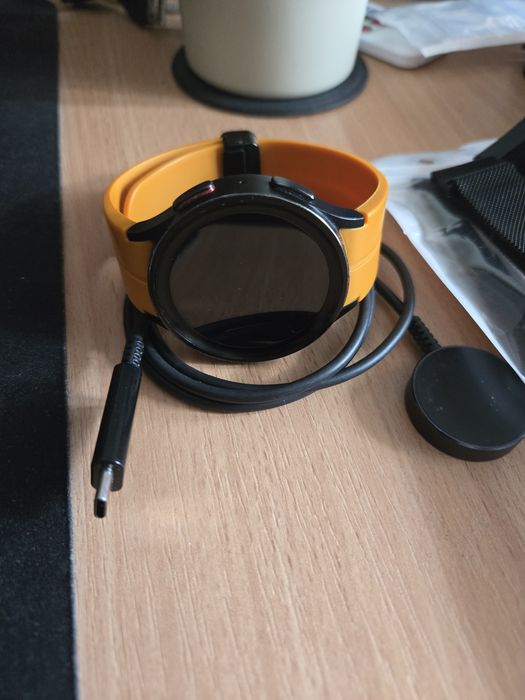 Samsung Galaxy Watch 5 pro + 5 каишки