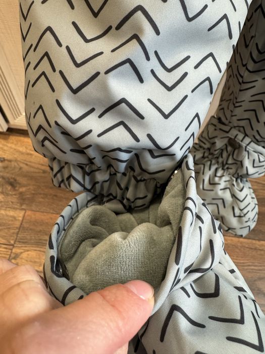 Продам детские комбинезоны