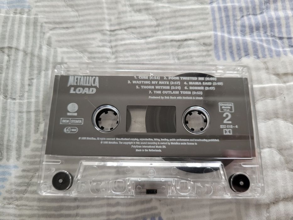 Metallica Load,casetă audio.