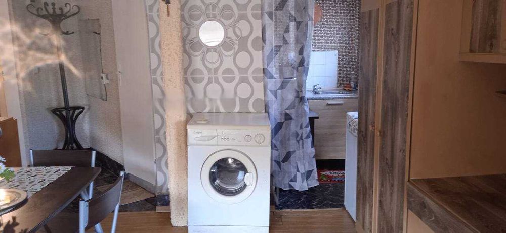 Дава се под наем Едностаен апартамент в Пловдив, Център - 38 кв.м за 260 € - Снимка #4