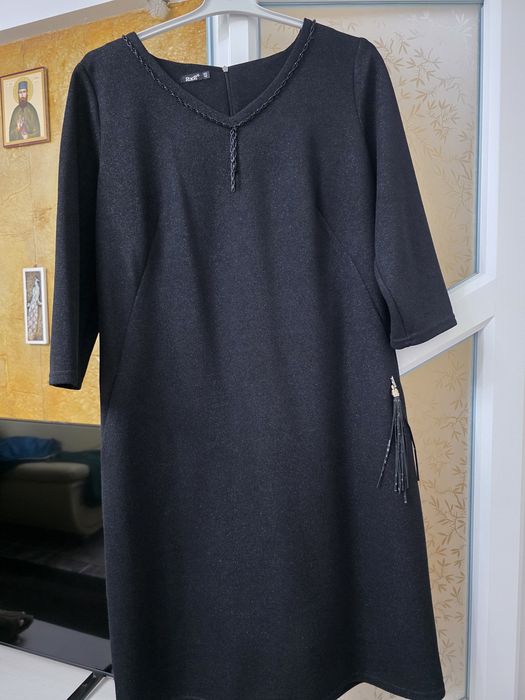 Rochie elegantă neagră
