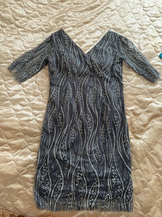 Официална сива рокля