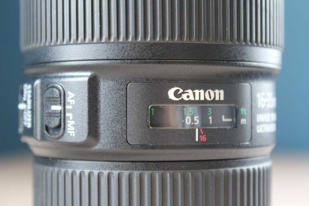Обектив Canon EF 16-35mm f/4 L IS USM