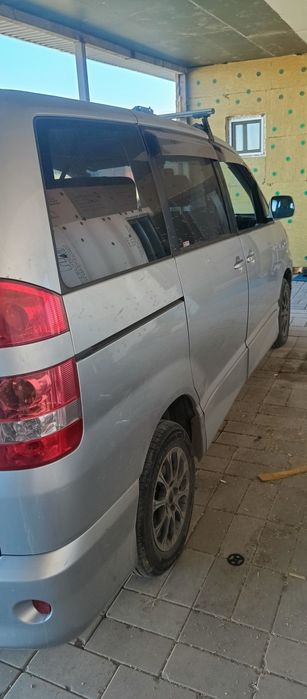 Тойота ноах полный привод