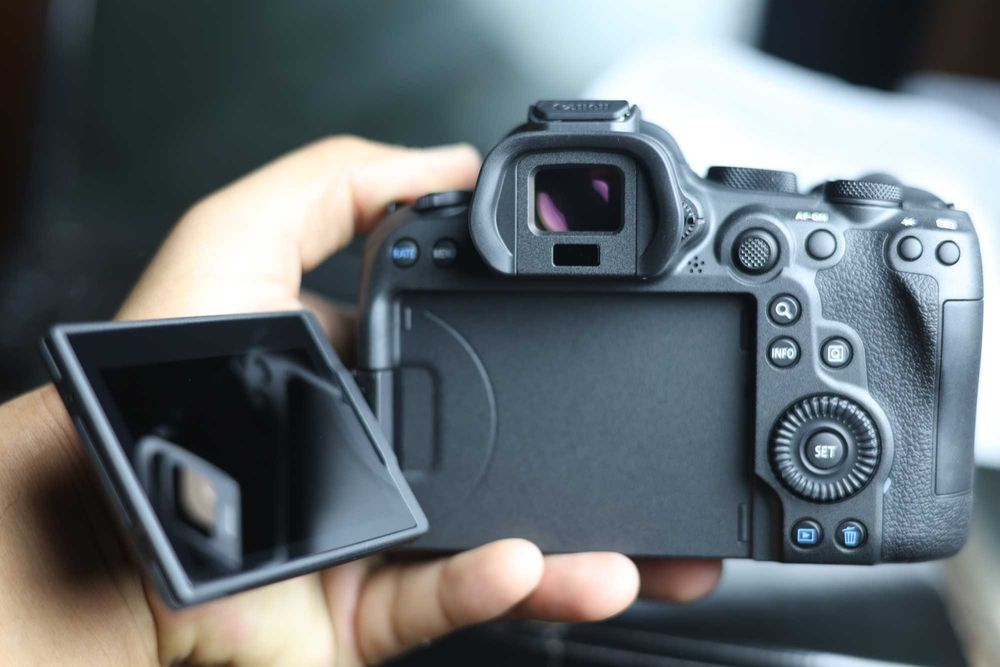 Canon R6 Mark II body