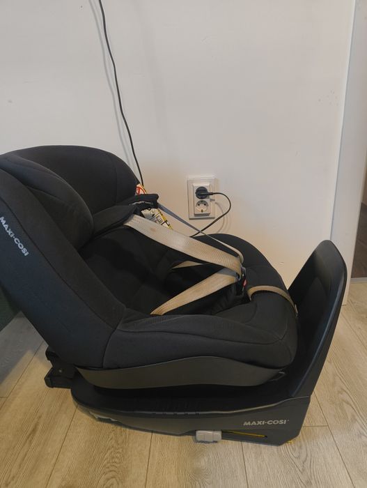 Продавам детско столче Maxi Cosi Pearl Pro2 2