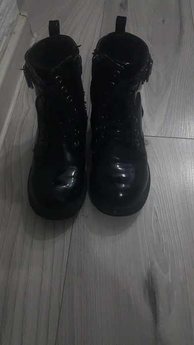 Încălțăminte din piele Zara pt. fetite (marimea 29-31)
