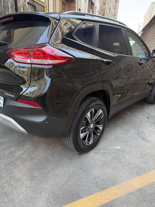 Tracker premier