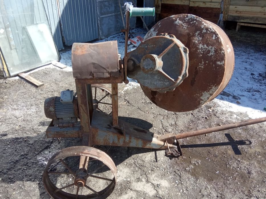 Бетона мешалка 0.3 куба