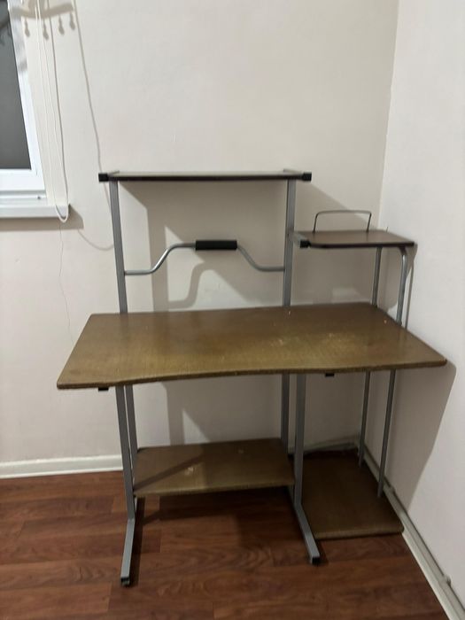 Продается старая мебель