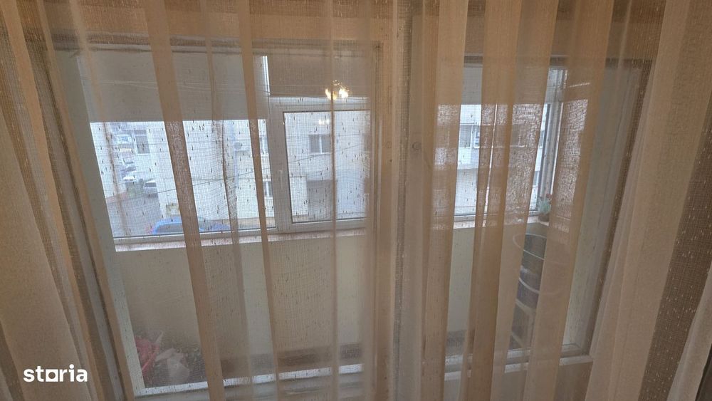 Vand ap cu 3 camere zona Orizont - Posta 4