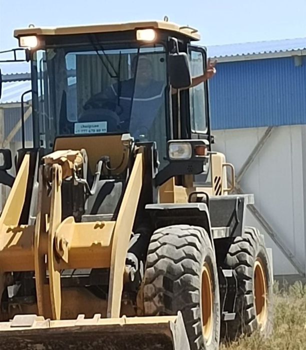 Услуга погрузчика 24/7