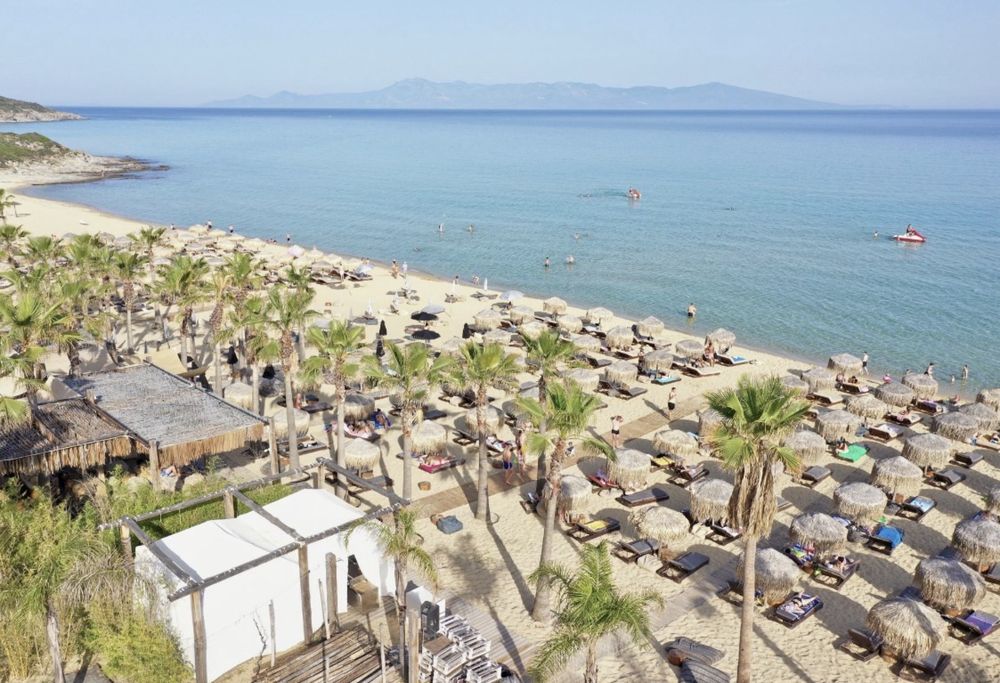 Мезонет с басейн в Неа Перамос, Гърция – готов за ползване