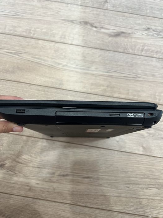 Продам ноутбук Asus