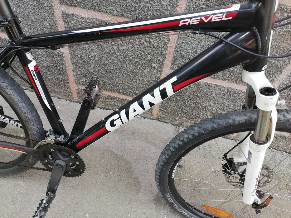 Bicicleta Giant Revel Frane pe Disc echipata Shimano marimea M
