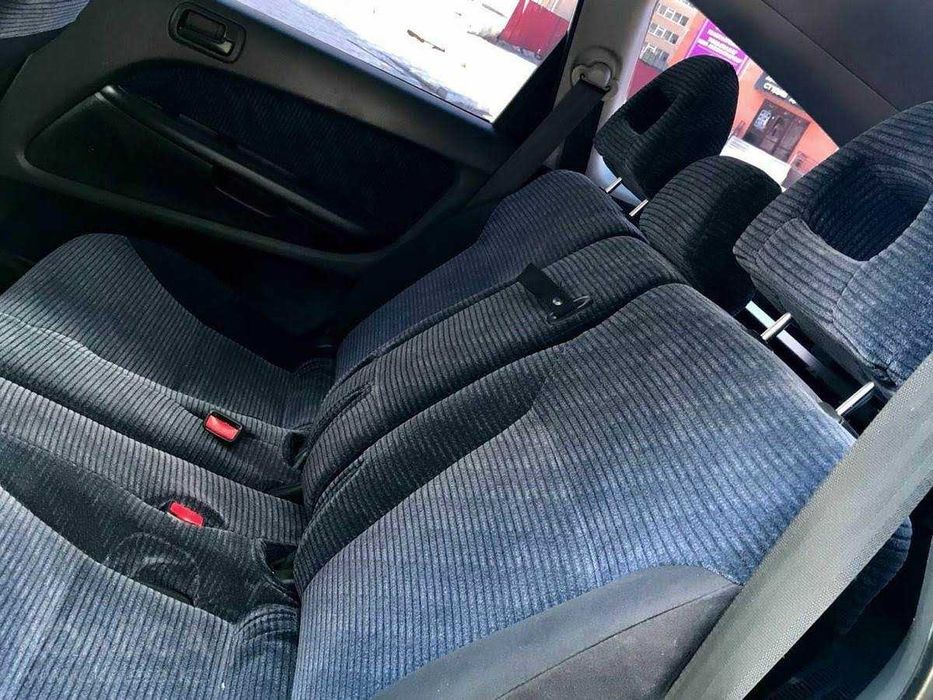Honda Stream 1.7 / 7мест