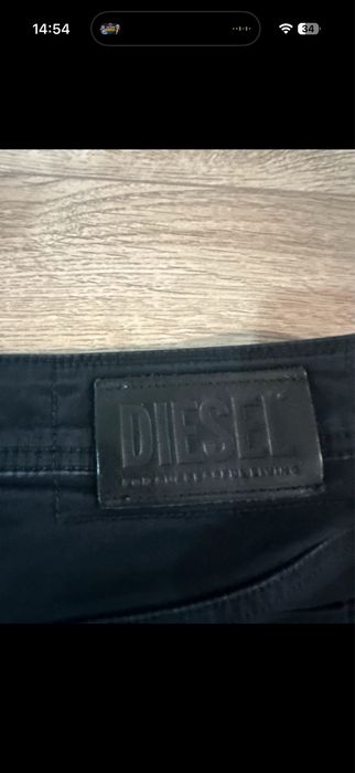 Blugi Diesel.