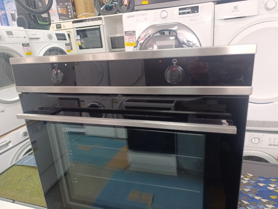 Фурна за вграждане Gram