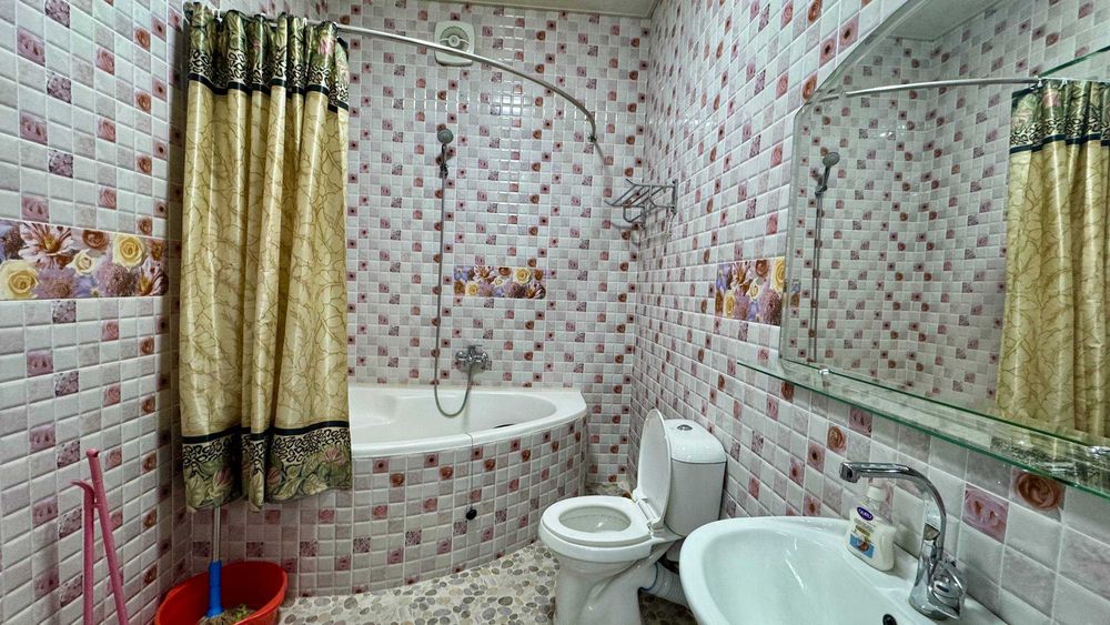 : 4 xonali 180m2 4-qavat.4 qavatli gʻishtli dom. #4x.   #183s