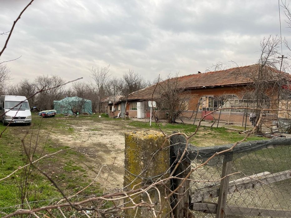 Vand teren+casa Valea Dragului