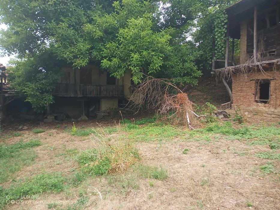 продавам къща в село Радювене