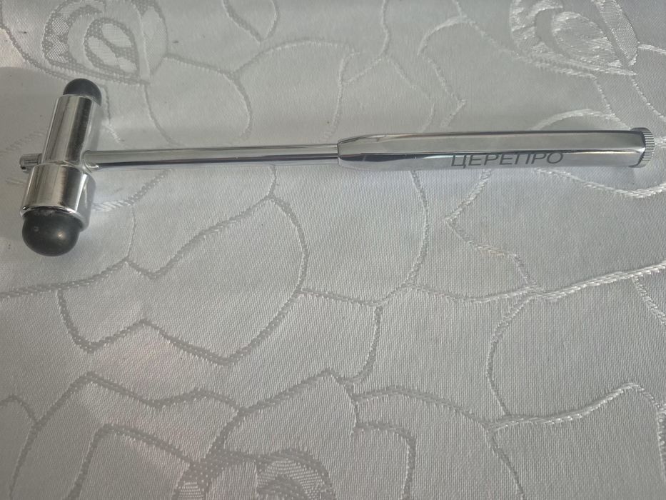 Молоточек неврологический