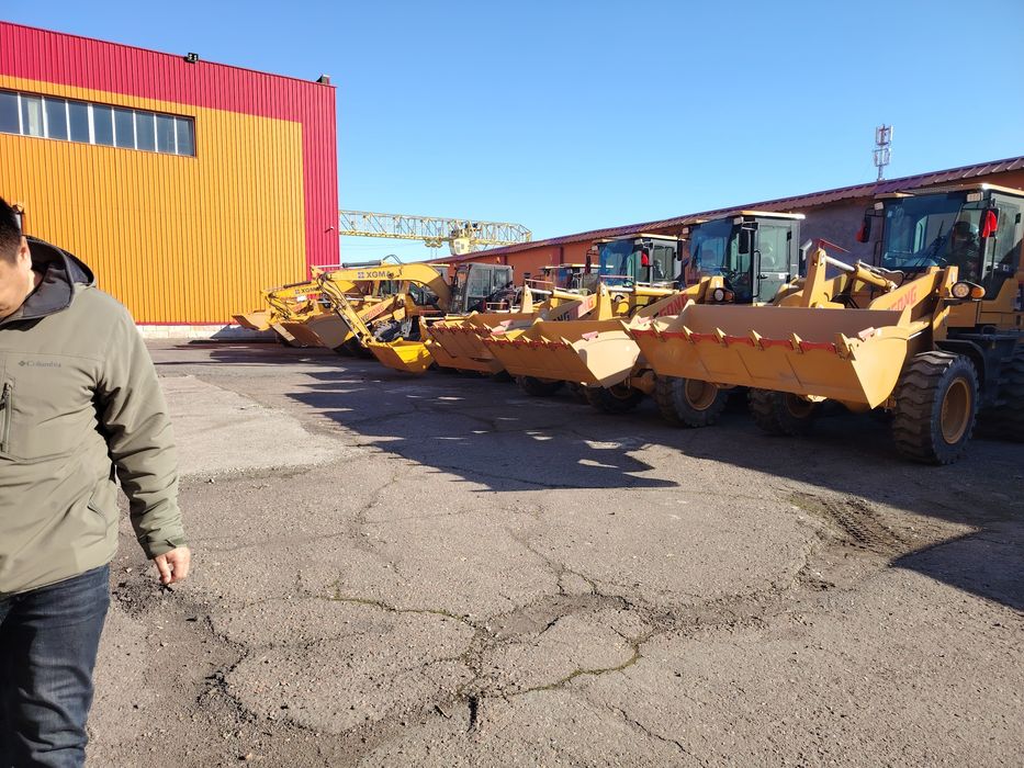 Фронтальный погрузчик 1,5куб XGMA946