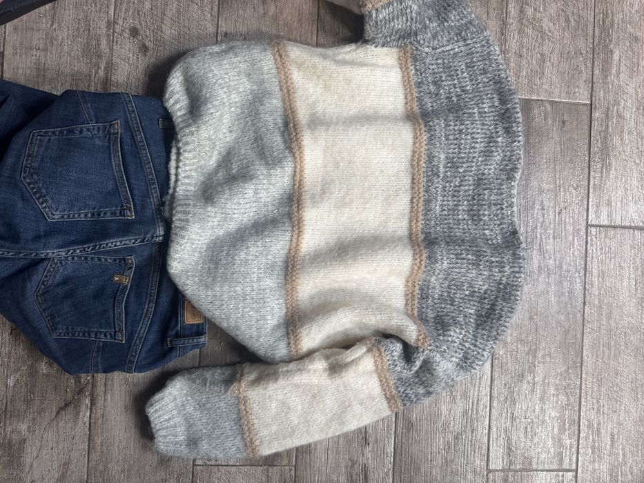 Мек и топъл дамски пуловер