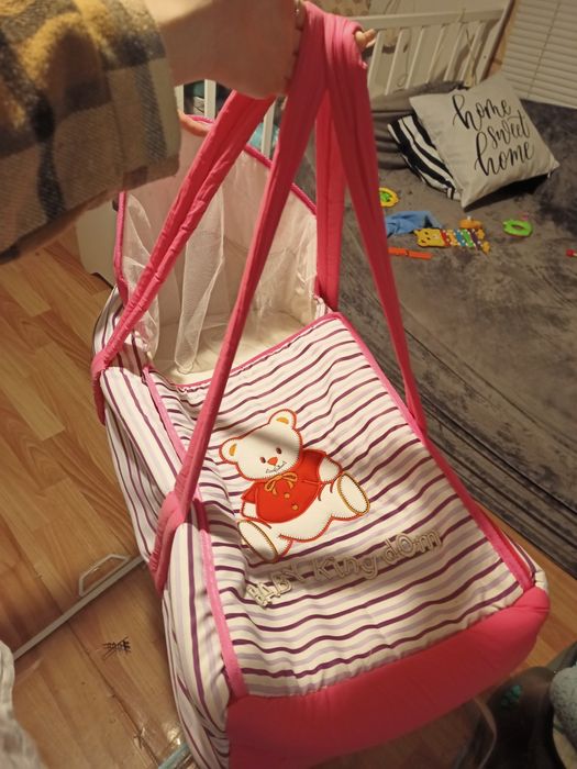 Продам , детскую переноску для девочки