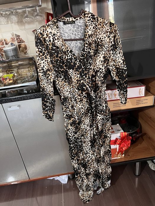 Платье, юбка сатылады