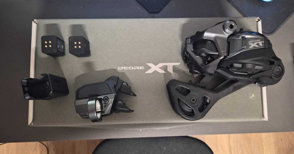 нов Shimano XT Di2 M8250-SGS 12-speed Drivetrain Upgrade kit